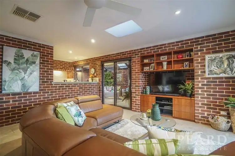 10 Eckford Way, Duncraig WA 6023