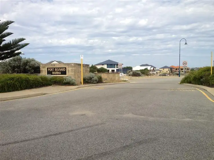 12 Rees Place, Wannanup WA 6210