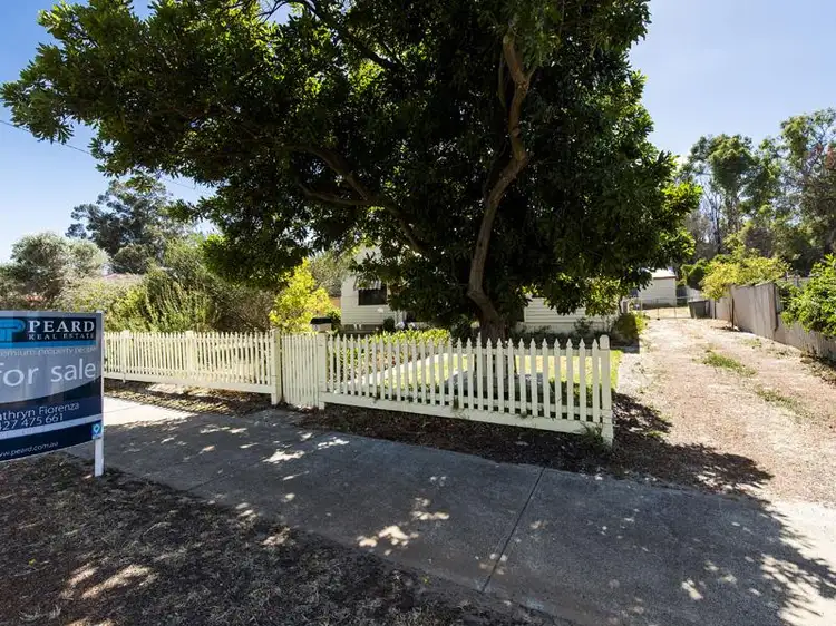 5 Railway Parade, Yarloop WA 6218