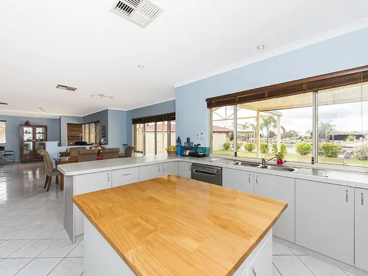 Seventh view of Homely house listing, 2 Tanderra Place, South Yunderup WA 6208