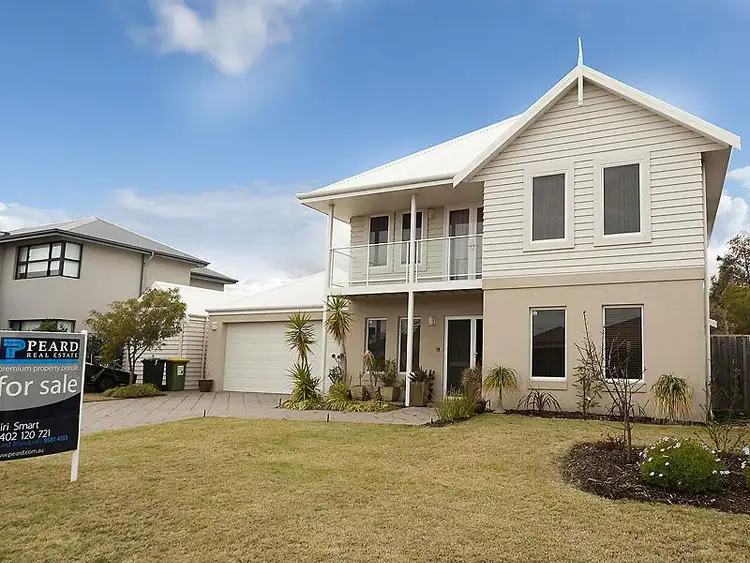 10 Cohen Vista, Lakelands WA 6180