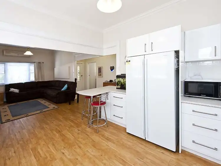 Seventh view of Homely house listing, 10 Adaluma Way, North Yunderup WA 6208