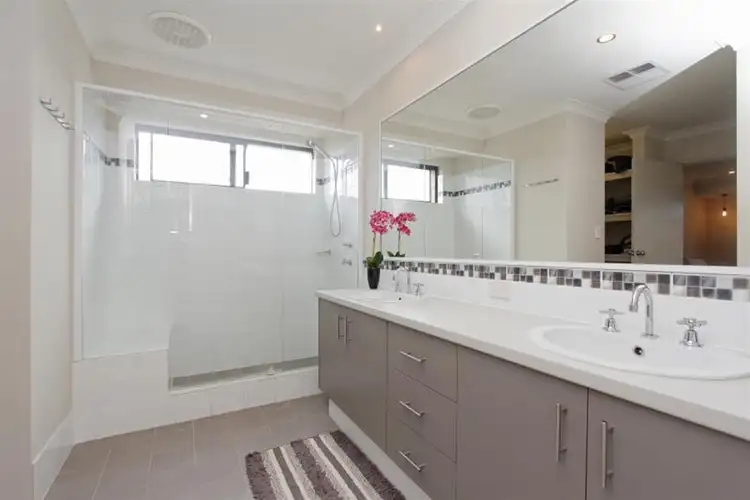 Seventh view of Homely house listing, 18 Artemis Elbow, Aveley WA 6069