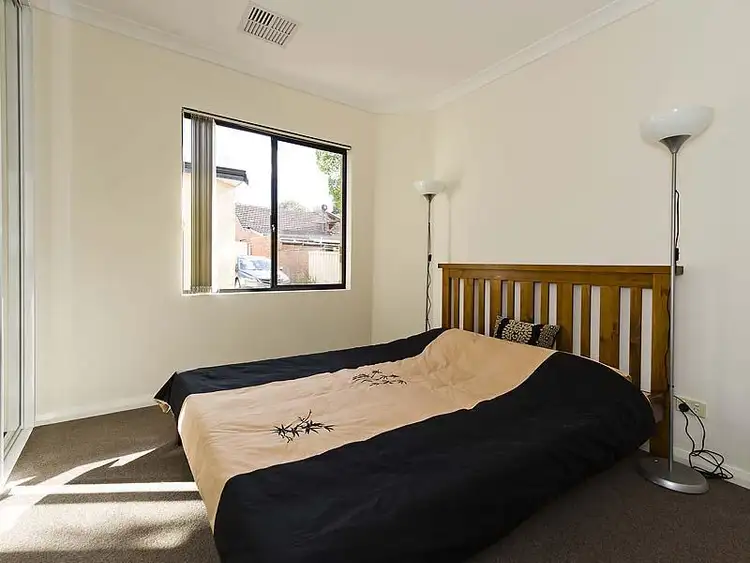 Fifth view of Homely villa listing, 286D Huntriss Road, Doubleview WA 6018