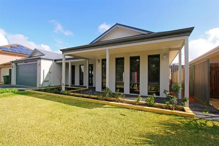 35 Edgecombe Pass, Aveley WA 6069