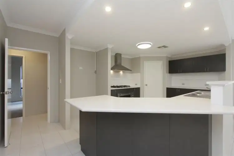 Sixth view of Homely house listing, 35 Edgecombe Pass, Aveley WA 6069