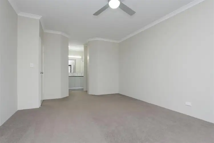 Fourth view of Homely house listing, 35 Edgecombe Pass, Aveley WA 6069