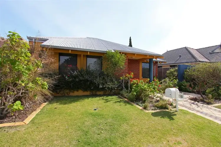 10 Kalyeeda Terrace, Ellenbrook WA 6069