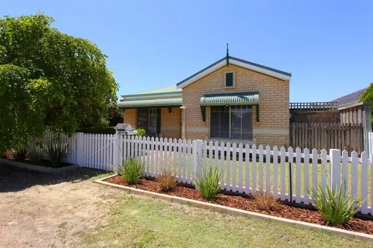 30 Parrotbush Crescent, Ellenbrook WA 6069
