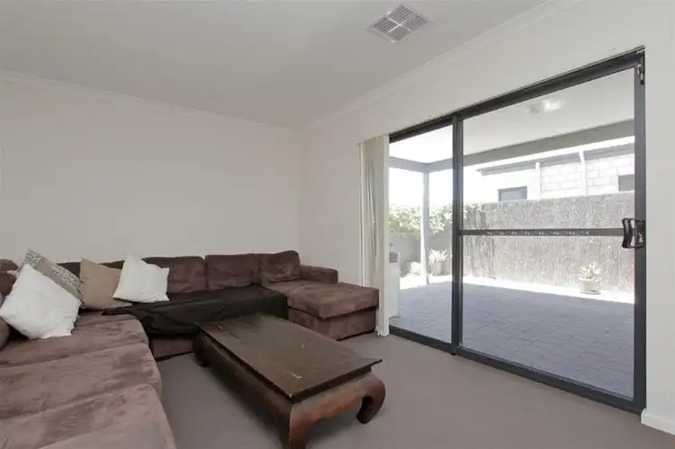 Third view of Homely house listing, 5/7 Hodnet Bend, The Vines WA 6069