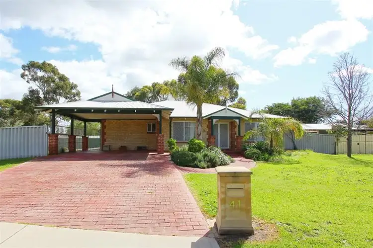 41 Deanhead Street, Bullsbrook WA 6084