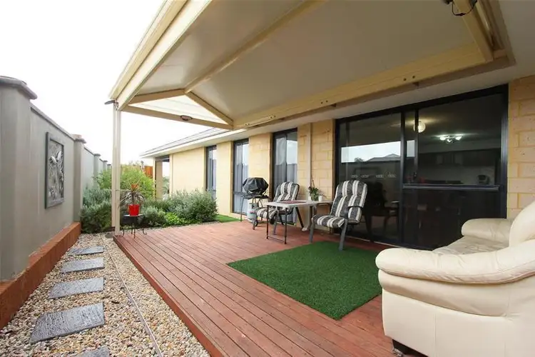 43 Lomas Circle, Ellenbrook WA 6069