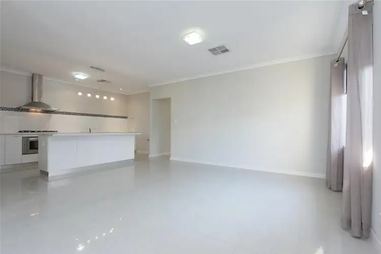 Fifth view of Homely house listing, 10 Dryden Crescent, Aveley WA 6069