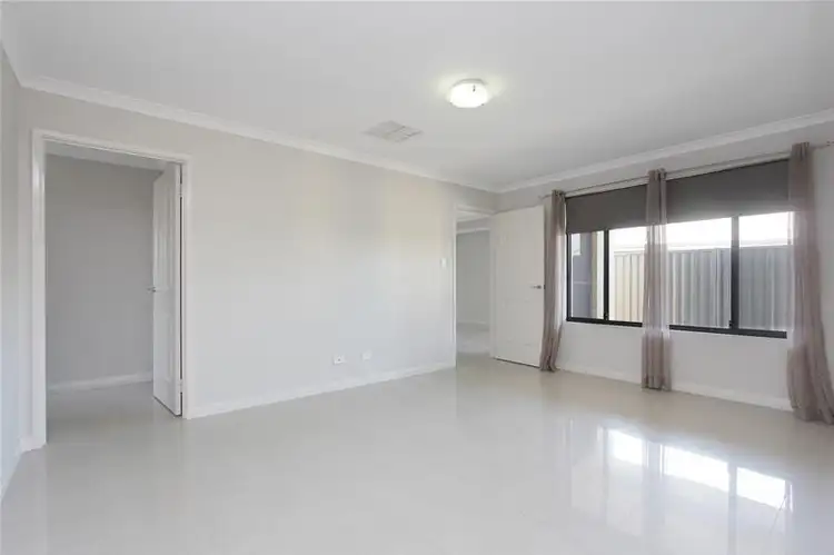 Seventh view of Homely house listing, 10 Dryden Crescent, Aveley WA 6069