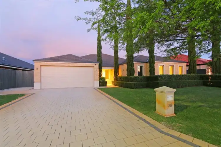 28 Pirianda Way, Aveley WA 6069