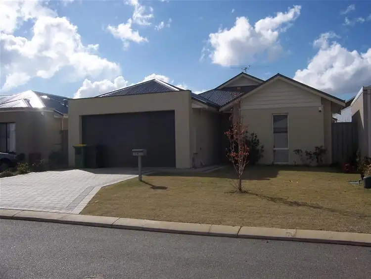 8 Butcherbird Loop, Erskine WA 6210