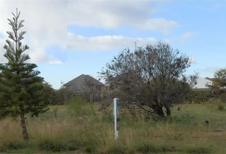 31 Queen Parade, Wannanup WA 6210