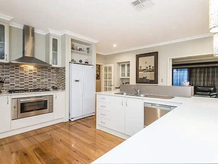 Third view of Homely house listing, 6 Lorea Loop, Halls Head WA 6210