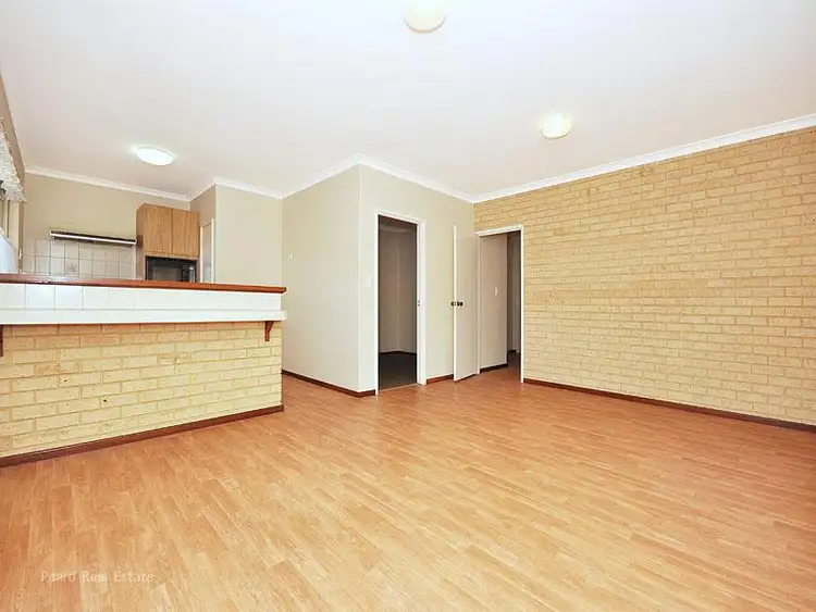 Sixth view of Homely semi-detached listing, 4B Twyford Court, Duncraig WA 6023