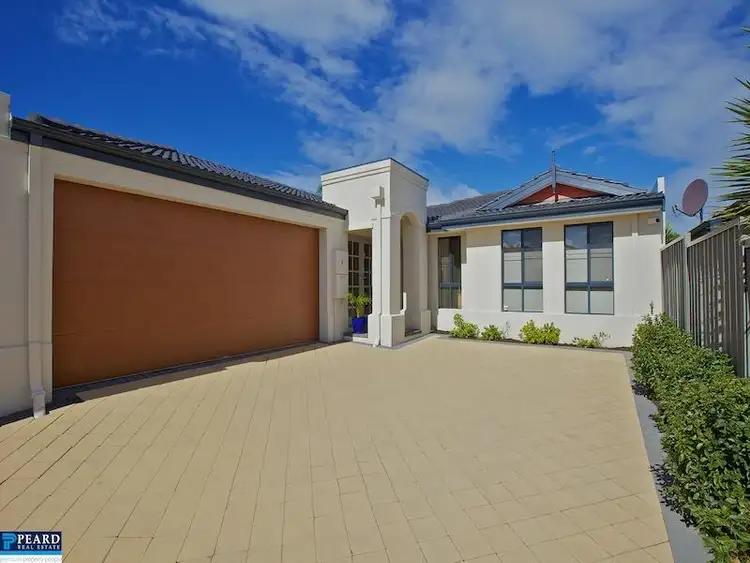 Main view of Homely villa listing, 3/134 Huntriss Road, Doubleview WA 6018