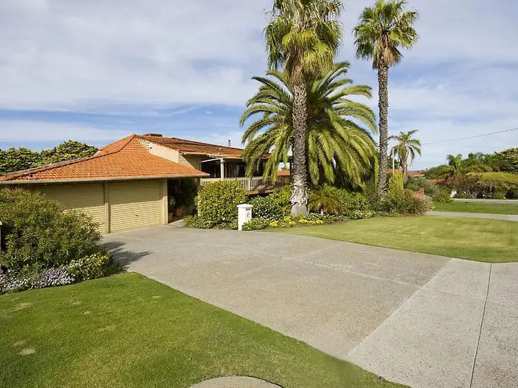 Main view of Homely house listing, 29 Rockcliff Avenue, Karrinyup WA 6018