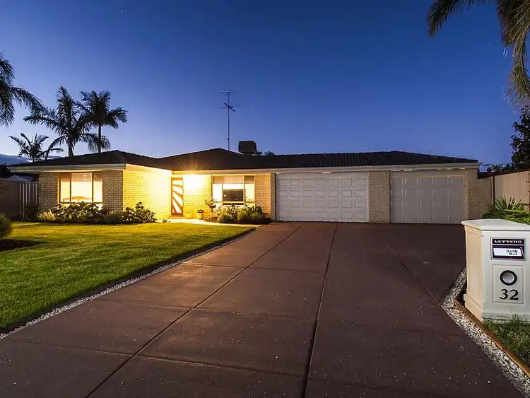 32 Pentland Crescent, Dudley Park WA 6210