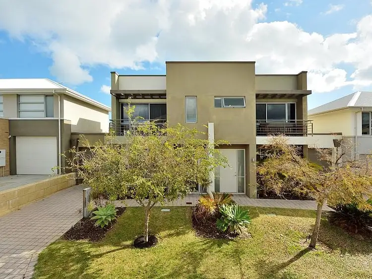 31 Middleton Loop, Meadow Springs WA 6210