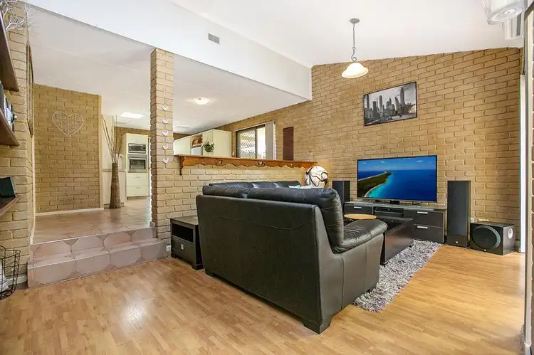 65 Bridgewater Drive, Kallaroo WA 6025