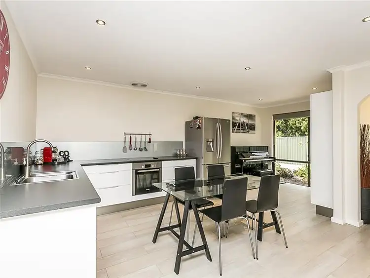 Sixth view of Homely unit listing, 1/37 North Beach Road, North Beach WA 6020