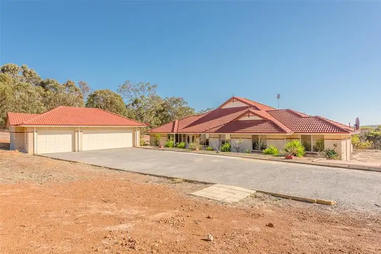 18 Basuto Rise, Brigadoon WA 6069