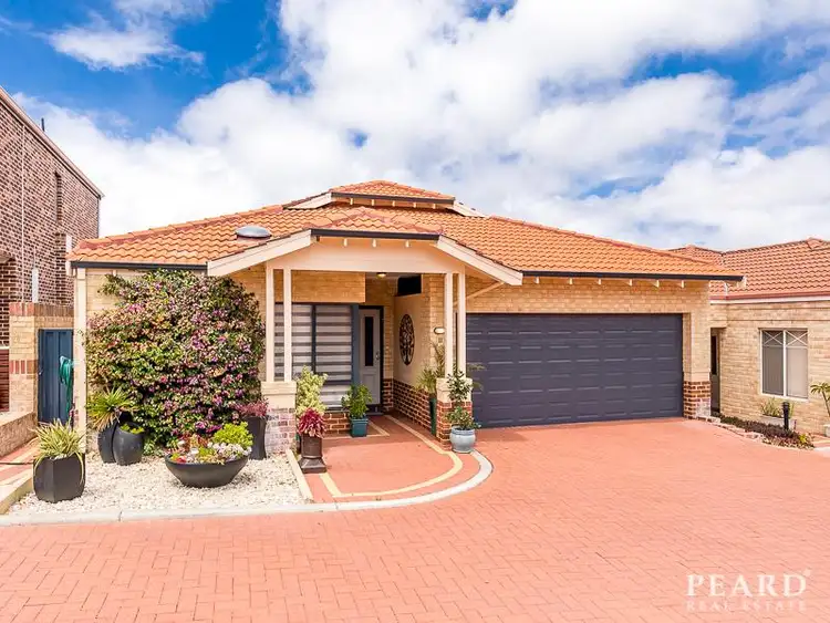 11/19 St Marks Drive, Hillarys WA 6025