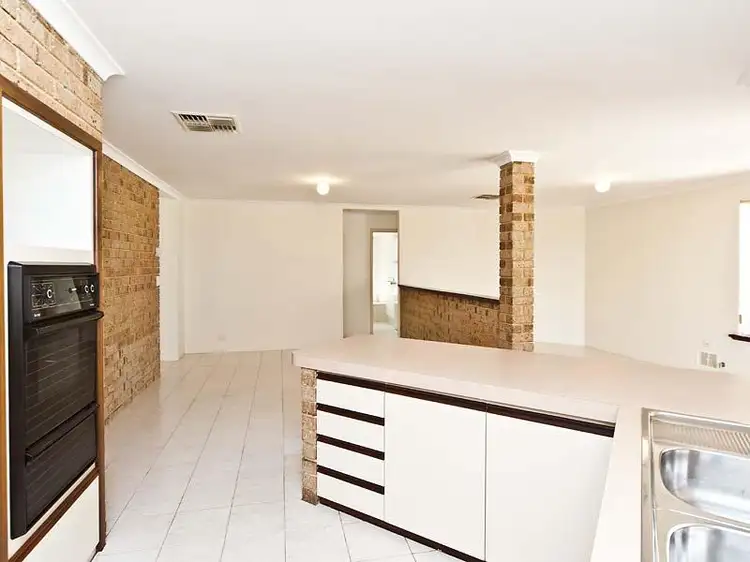 Fifth view of Homely house listing, 109 Woodbridge Drive, Cooloongup WA 6168