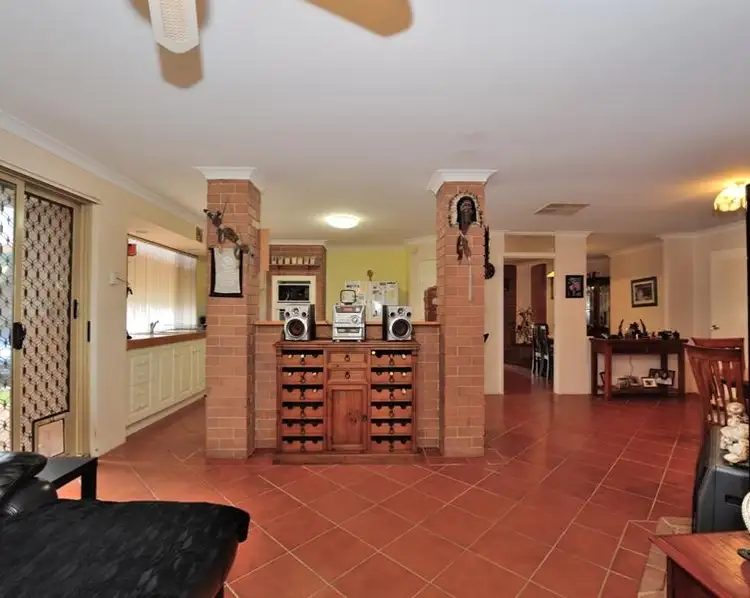 Sixth view of Homely house listing, 15 Sunningdale Circle, Cooloongup WA 6168