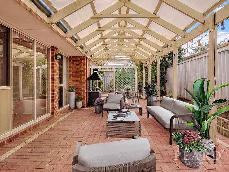 10 Birkdale Court, Cooloongup WA 6168