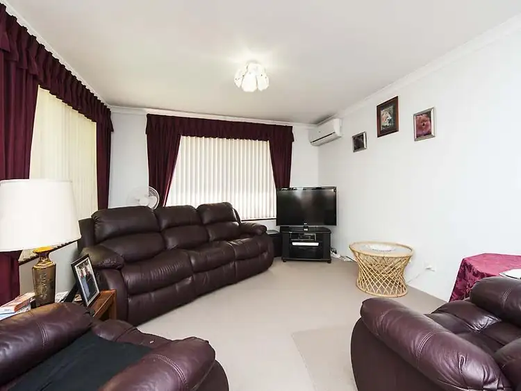 Sixth view of Homely house listing, 2 Woodbridge Drive, Cooloongup WA 6168
