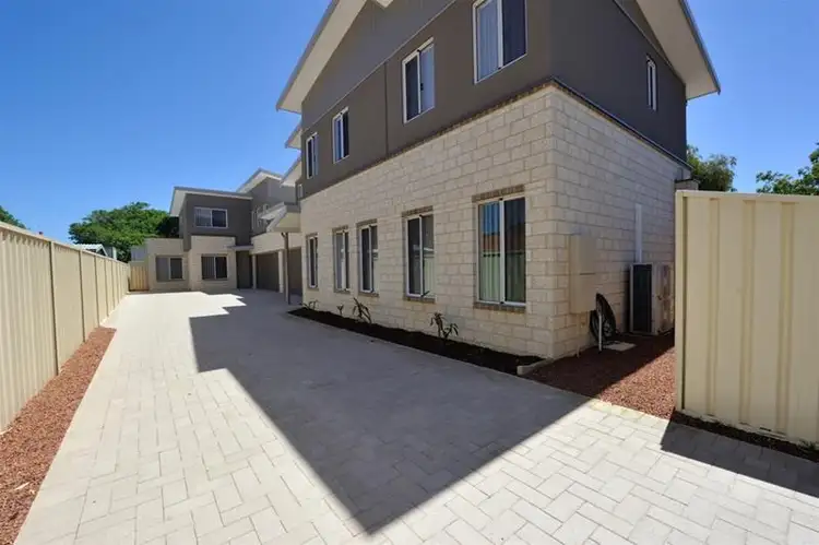2/124B Parkin Street, Rockingham WA 6168