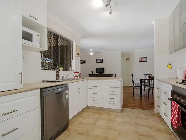 Seventh view of Homely house listing, 2 Abalone Crescent, Waikiki WA 6169