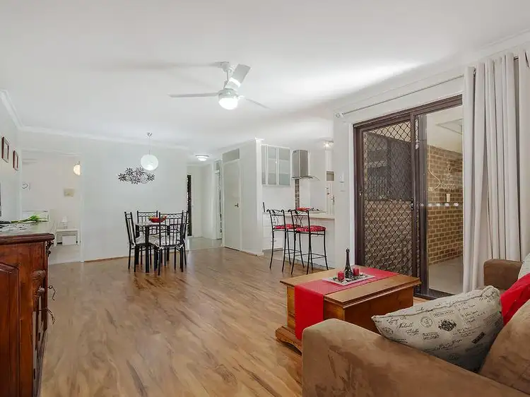 Fifth view of Homely house listing, 2 Abalone Crescent, Waikiki WA 6169