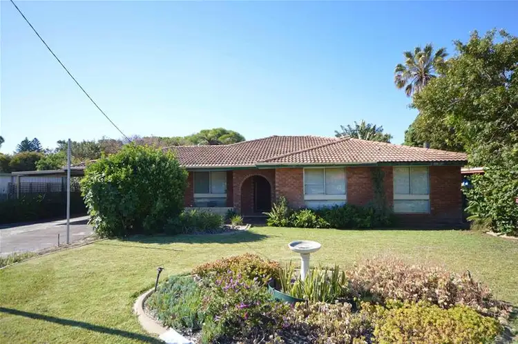 Second view of Homely house listing, 2 Radford Place, Safety Bay WA 6169