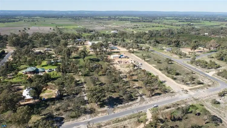 13 Neville Road, Baldivis WA 6171