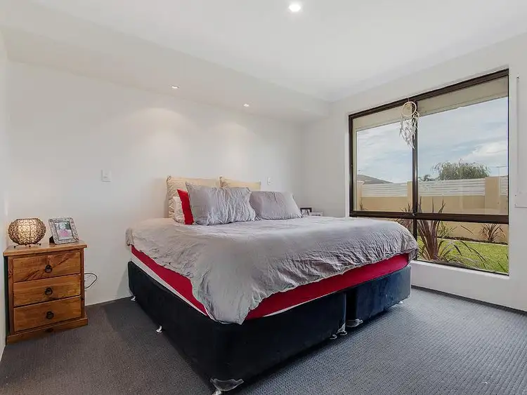 Seventh view of Homely house listing, 3 Limosa Glade, Warnbro WA 6169
