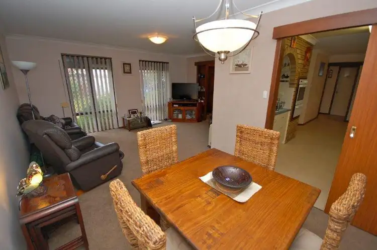 15 Santiago Place, Safety Bay WA 6169