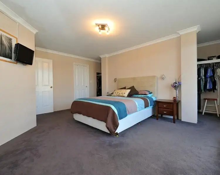 Second view of Homely house listing, 6 Knutsford Crescent, Port Kennedy WA 6172