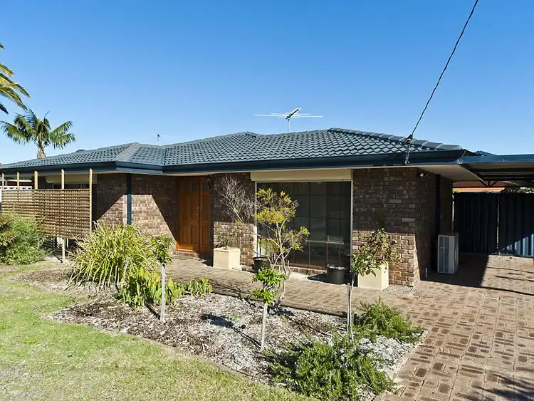 16 Gumnut Crescent, Safety Bay WA 6169