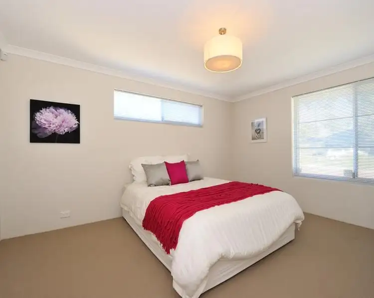 Fourth view of Homely house listing, 17 Jerboa Green, Baldivis WA 6171