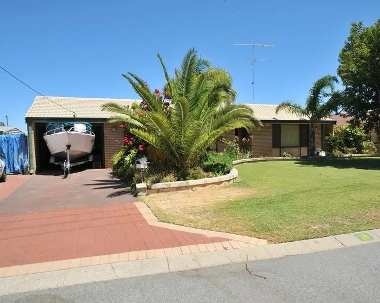 18 Hubbard Place, Safety Bay WA 6169