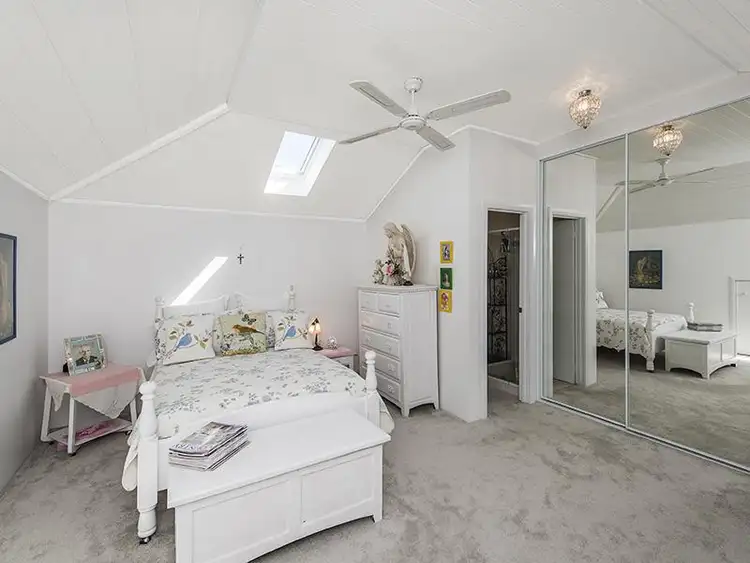 Sixth view of Homely house listing, 11 Fontainebleu Vista, Port Kennedy WA 6172