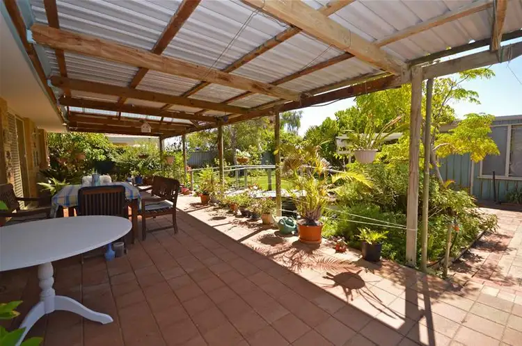 67 Hawker Street, Safety Bay WA 6169