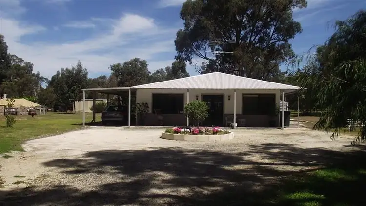 15 Pitman Road, Lake Clifton WA 6215