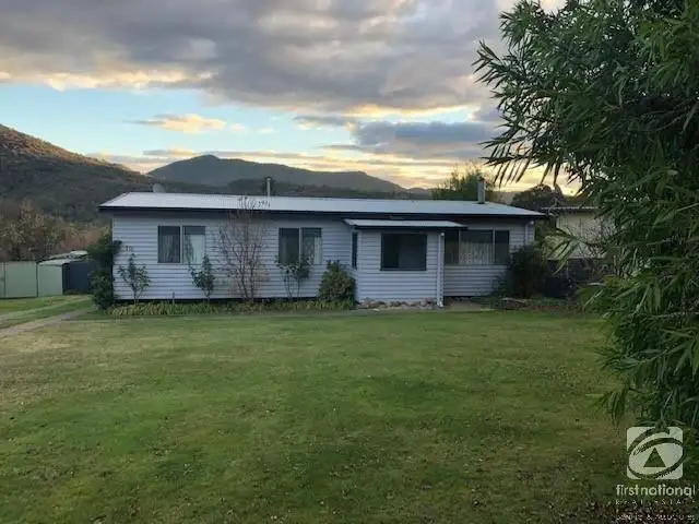Main view of Homely house listing, 10 Coleman Court, Dartmouth VIC 3701